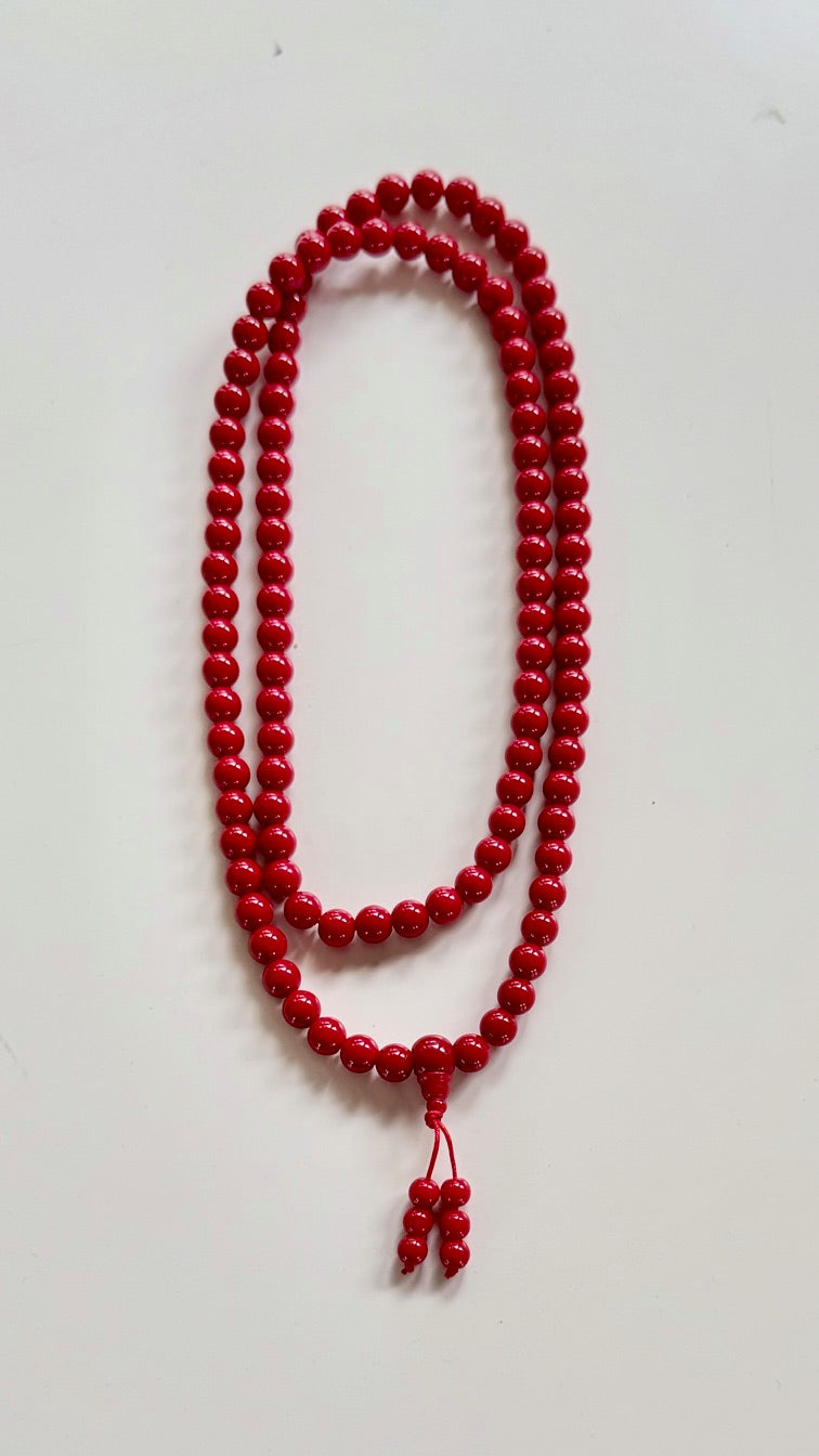 Red Mala made in Tibet (108 beads, diameter 7-8mm